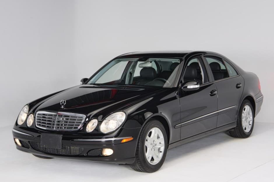 2006 Mercedes-Benz W211 E-Class sold for $11,000