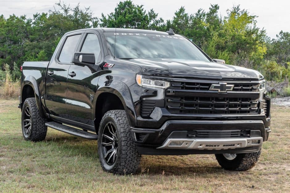 2023 Chevrolet Silverado T1XX (2019+) sold for $49,250