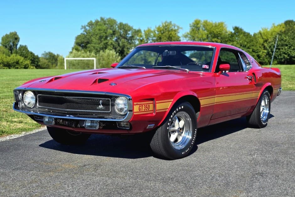 1969 Shelby Mustang GT350 & GT500 sold for $67,500