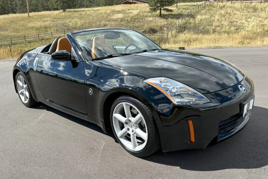2005 Nissan 350Z sold for $13,500