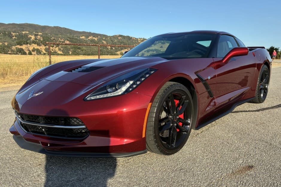 2016 Chevrolet Corvette C7 sold for $40,000