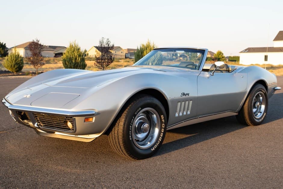 1969 Chevrolet Corvette C3 sold for $31,000
