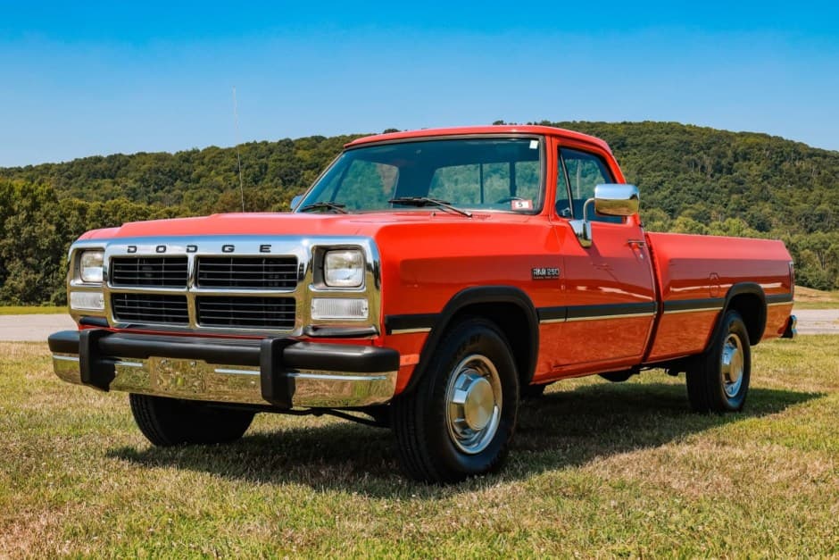 1993 Dodge Ram (1981-1993) sold for $38,500