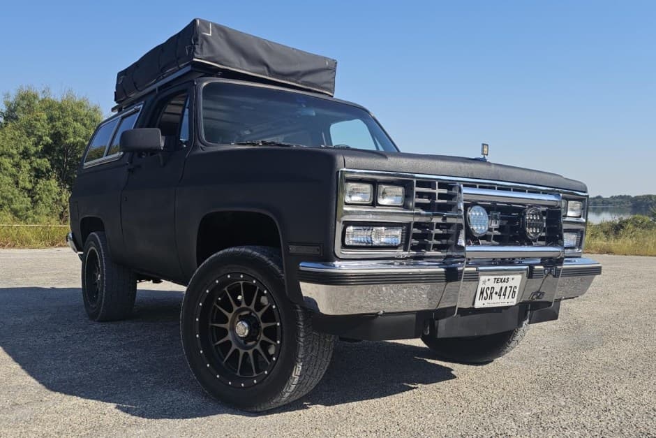 1990 Chevrolet K5 Blazer 1973-1991 sold for $8,500