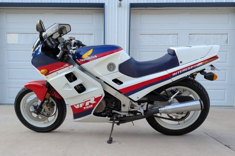 1986 Honda VF & VFR sold for $7,500