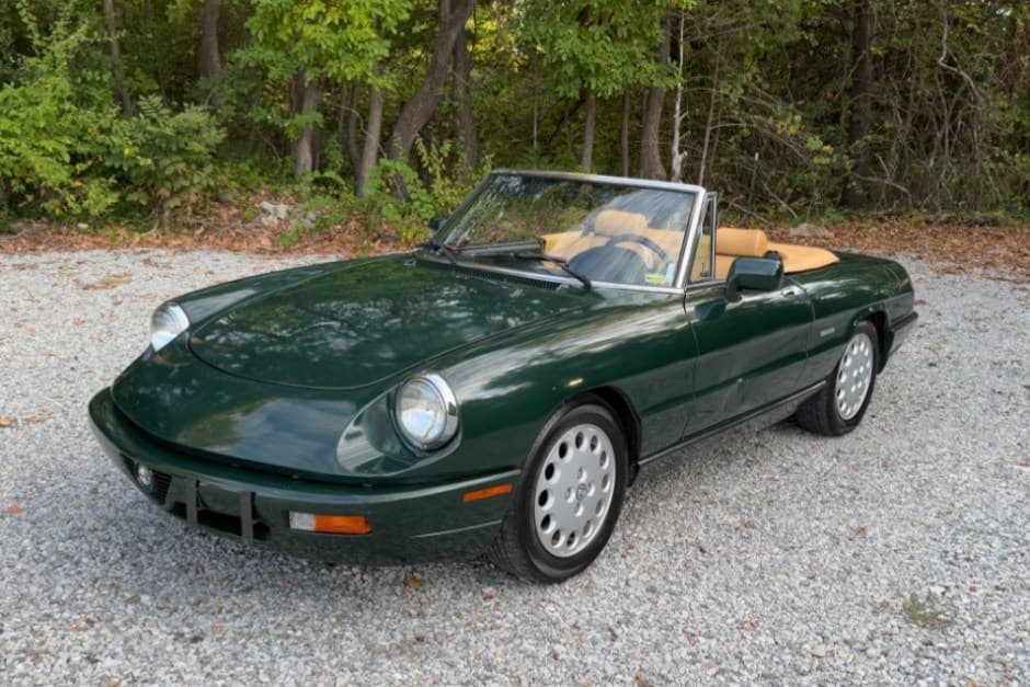 1993 Alfa Romeo 105/115 Spider Series 4 sold for $4,250
