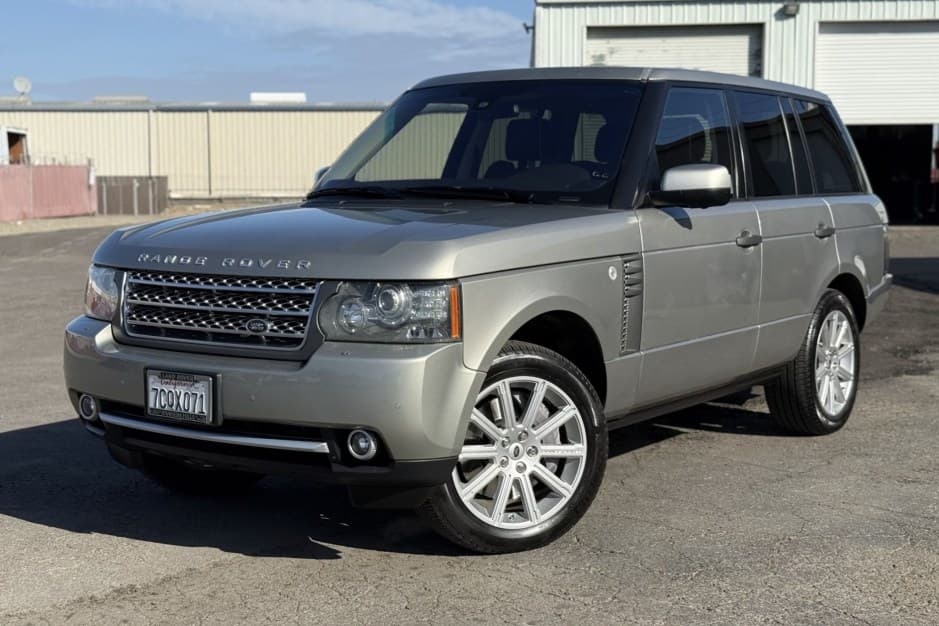 2011 Land Rover Range Rover L322 sold for $12,750