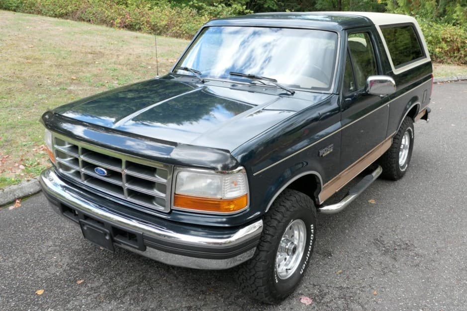 1995 Ford Bronco 4th-5th Generations 1987-1996 sold for $24,950