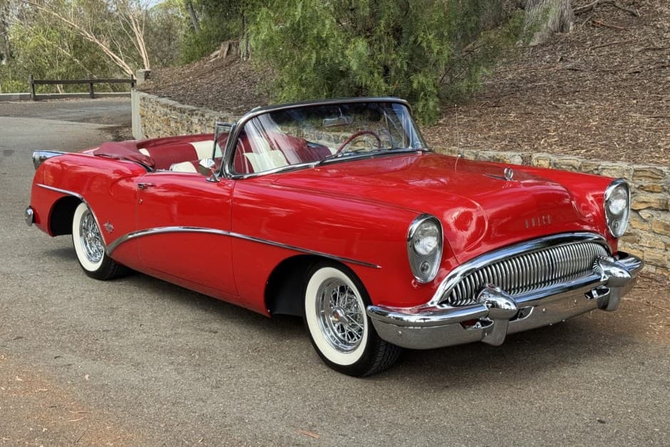 1954 Buick Skylark sold for $63,000