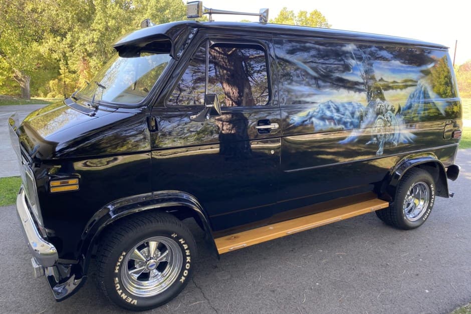 1977 Chevrolet G-Series Van sold for $25,000