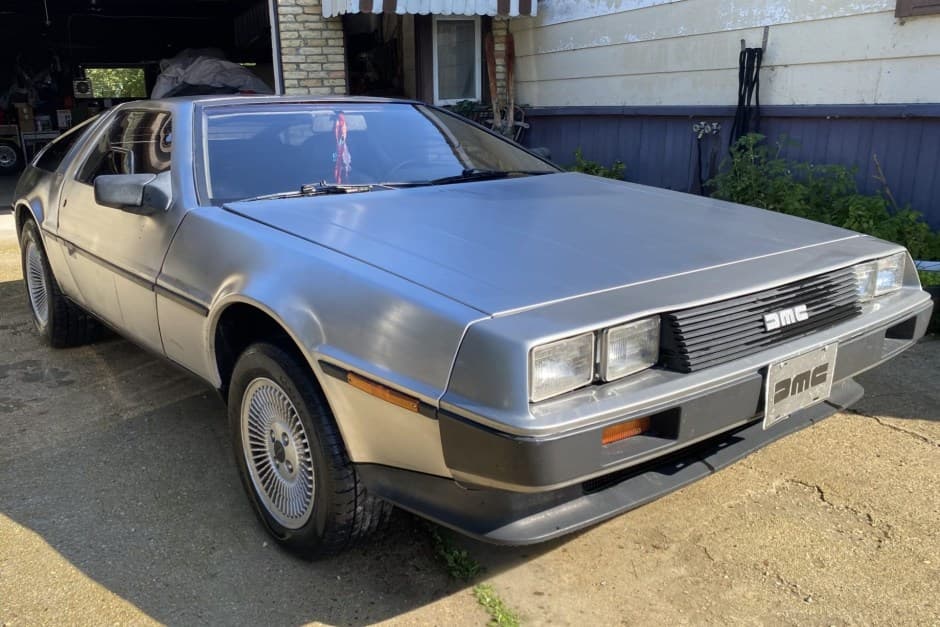 1981 DeLorean DMC-12 sold for $41,000