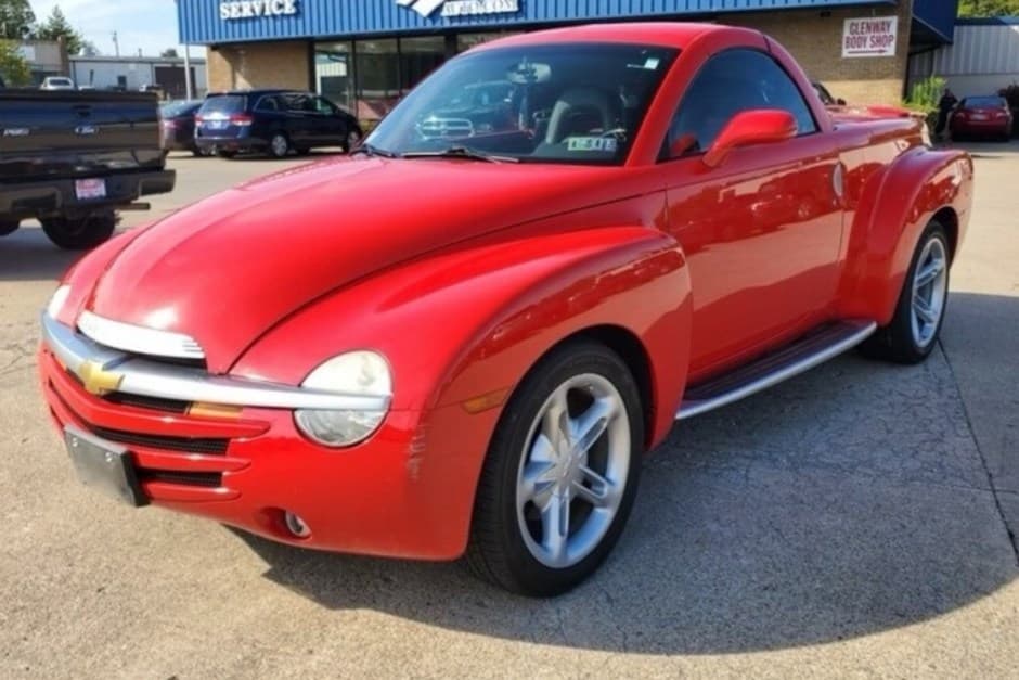 2004 Chevrolet SSR sold for $16,255