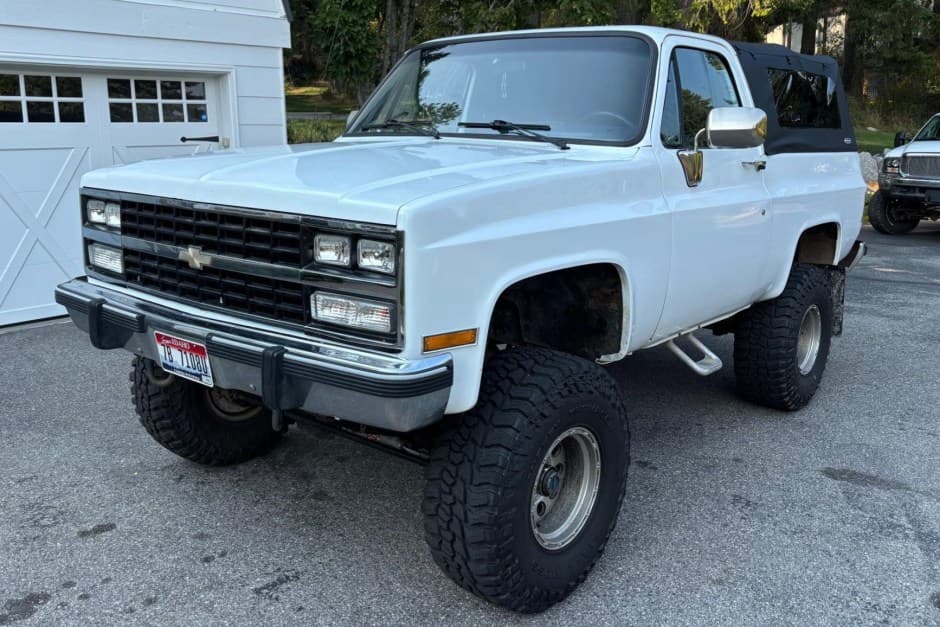 1991 Chevrolet K5 Blazer 1973-1991 sold for $13,500