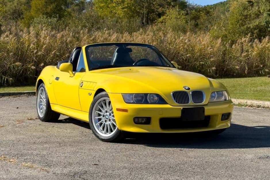 2000 BMW Z3 sold for $11,000
