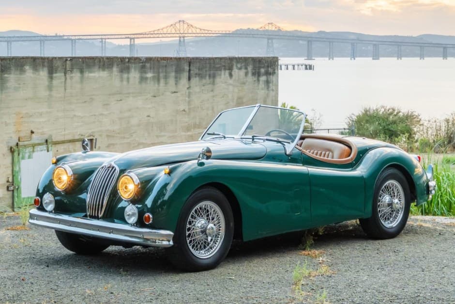 1955 Jaguar XK140 sold for $70,000