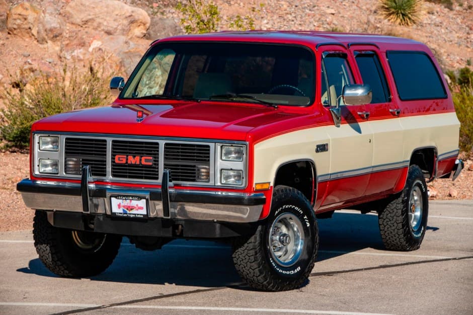 1987 GMC Suburban (1973-1991) sold for $35,750