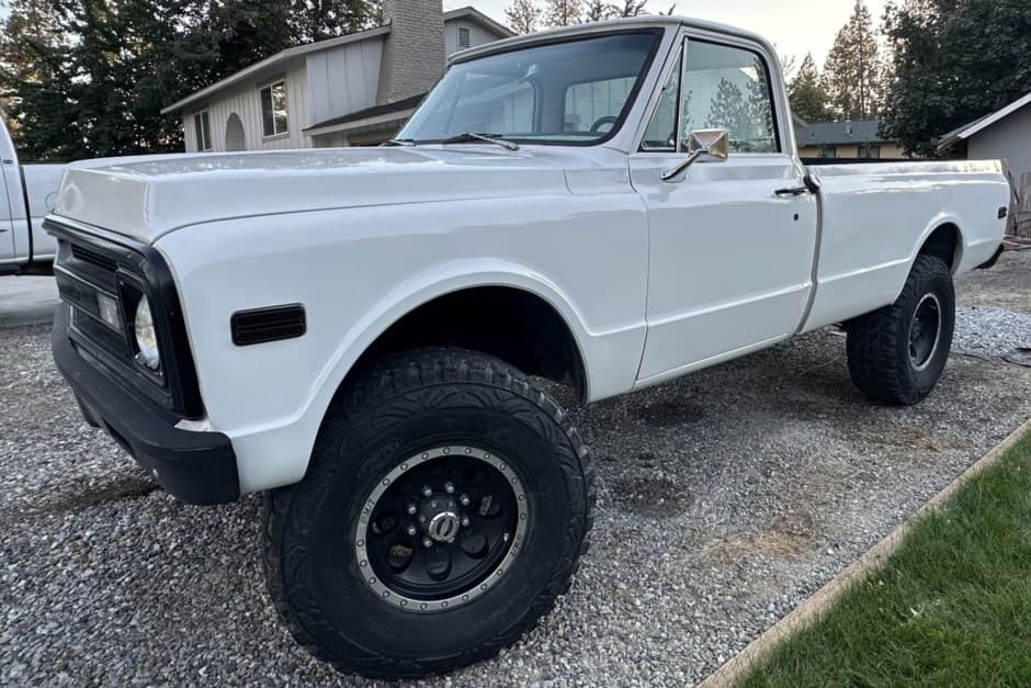 1972 Chevrolet C/K (1967-1972) sold for $6,800