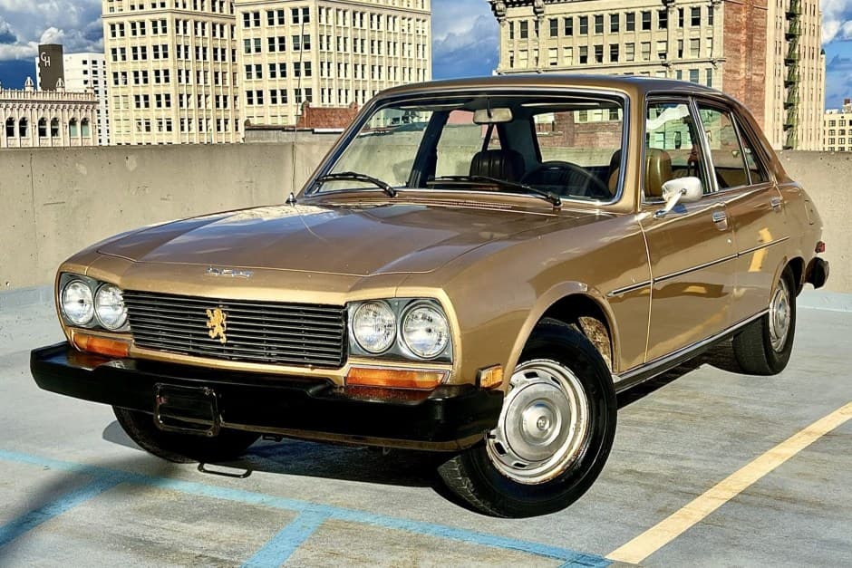 1975 Peugeot 504 sold for $4,900