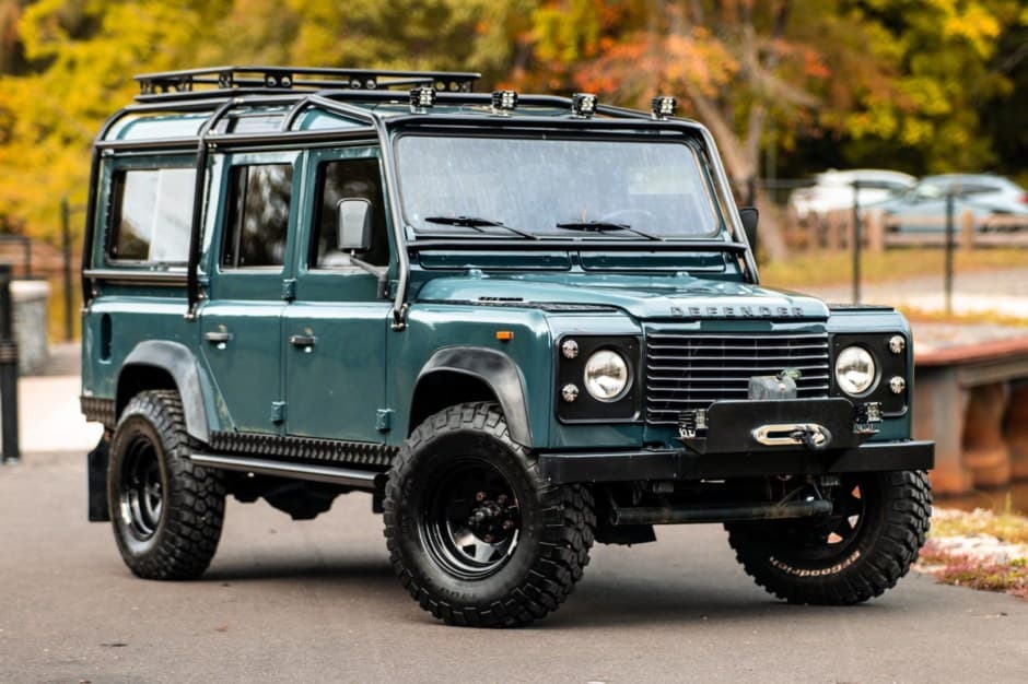 1993 Land Rover 110 / Defender 110 (Euro Spec) sold for $38,000