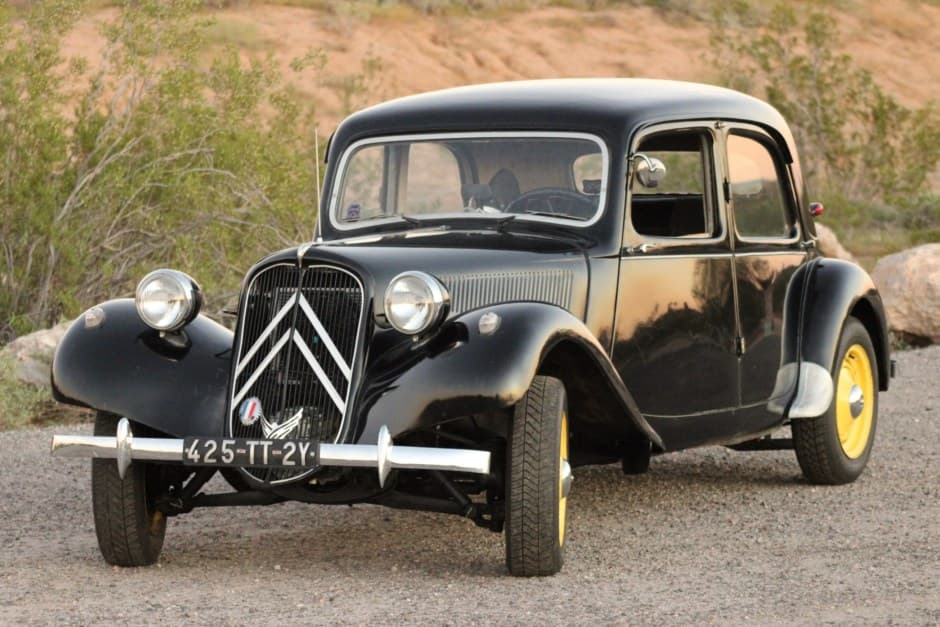 1954 Citroen Traction Avant sold for $9,554
