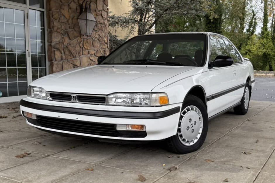 1990 Honda Accord sold for $9,522