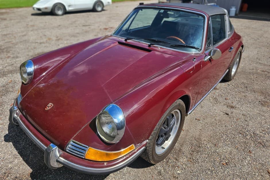 1971 Porsche LWB 911E (1969-1973) sold for $45,250