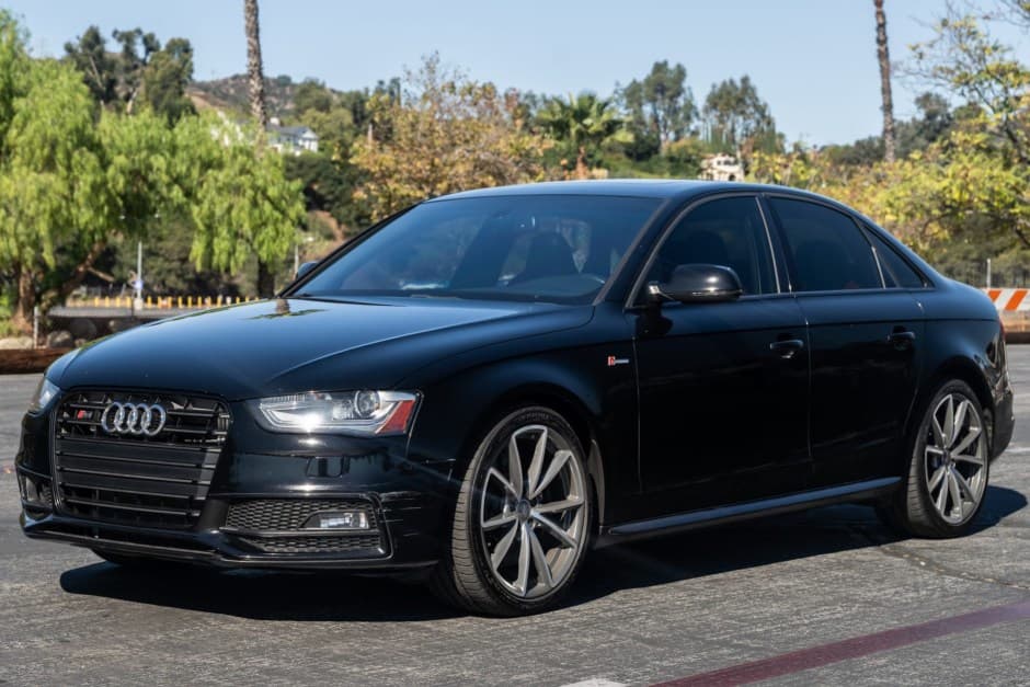 2016 Audi B8 S4 sold for $16,250