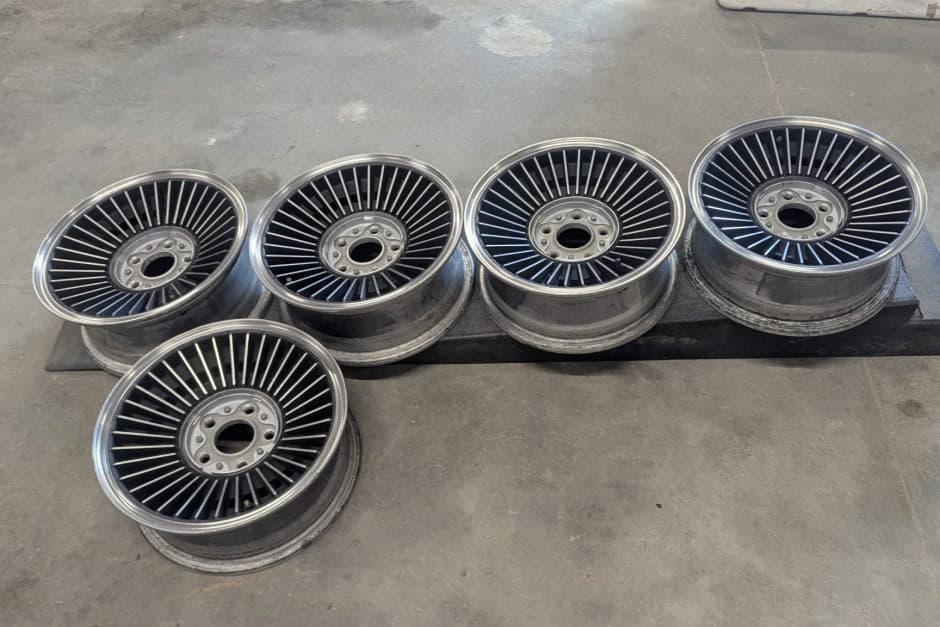 0 Chevrolet Corvette C2 sold for $16,000