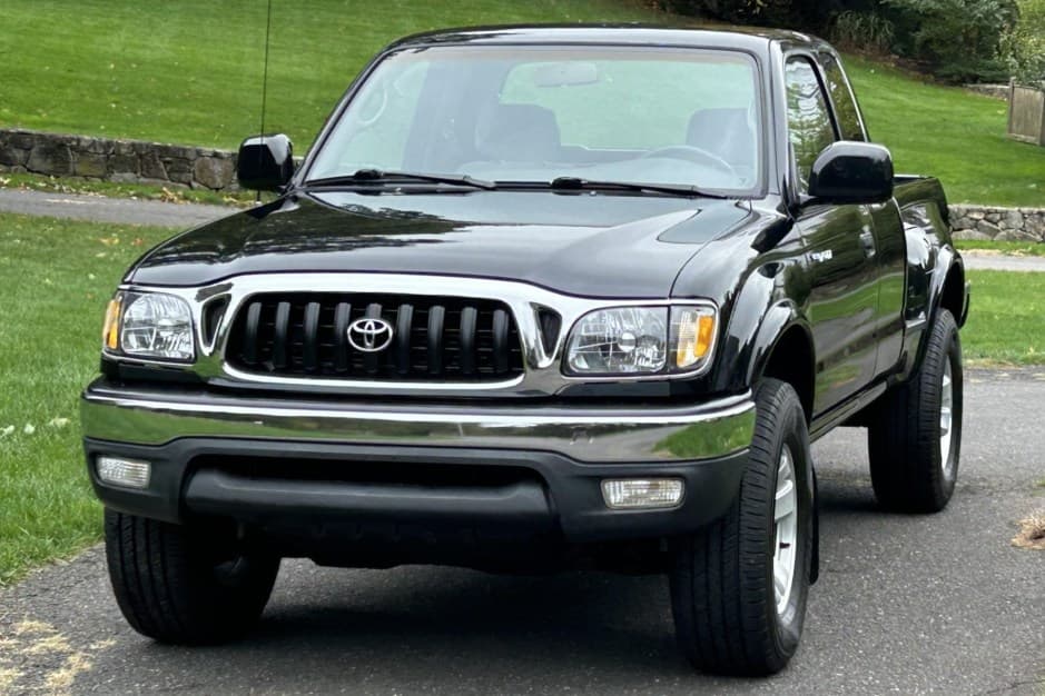 2002 Toyota Tacoma (N1X0 1995-2005) sold for $22,007