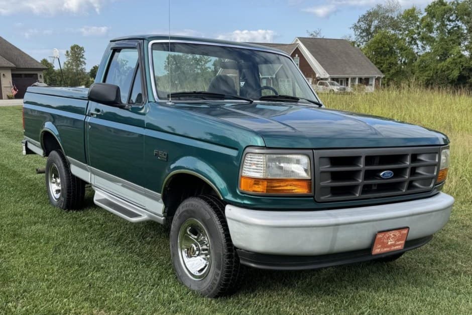 1996 Ford F-Series 1992-1997 sold for $16,585