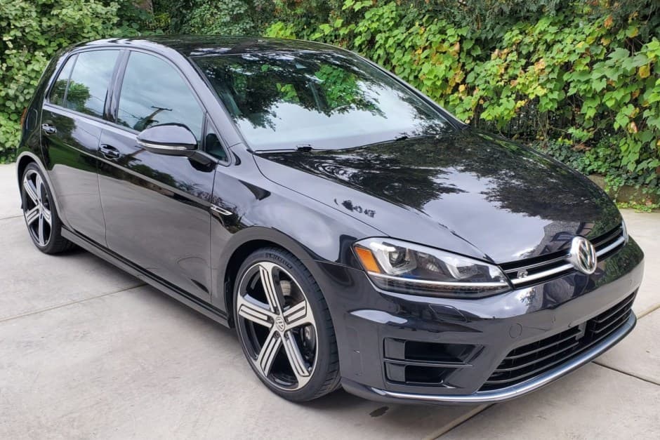 2016 Volkswagen Golf R sold for $18,250