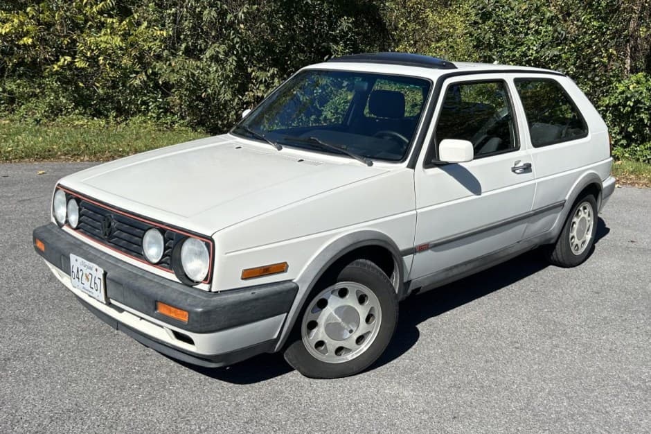 1992 Volkswagen GTI Mk2 sold for $6,000