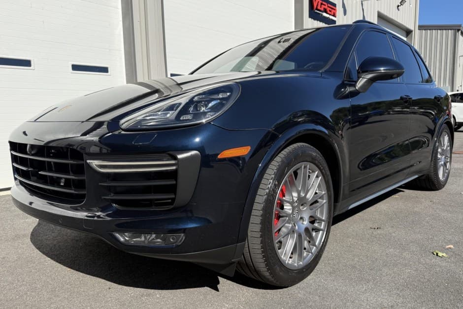 2017 Porsche 958 Cayenne (2011-2018) sold for $34,800