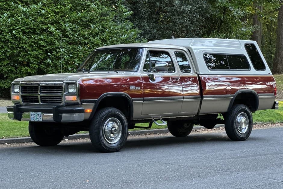 1993 Dodge Ram (1981-1993) sold for $38,250