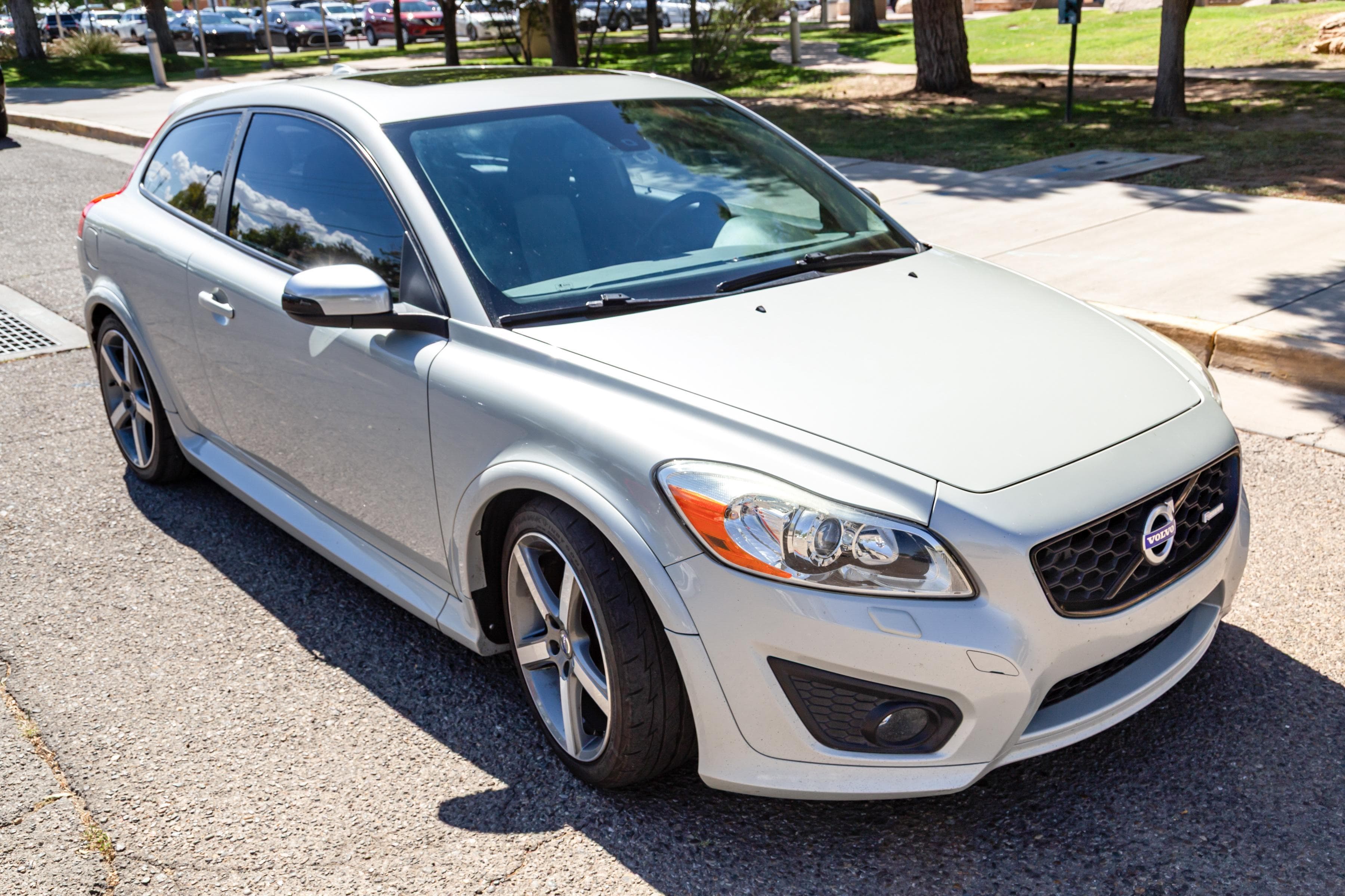 2013 Volvo C30 sold for $9,400
