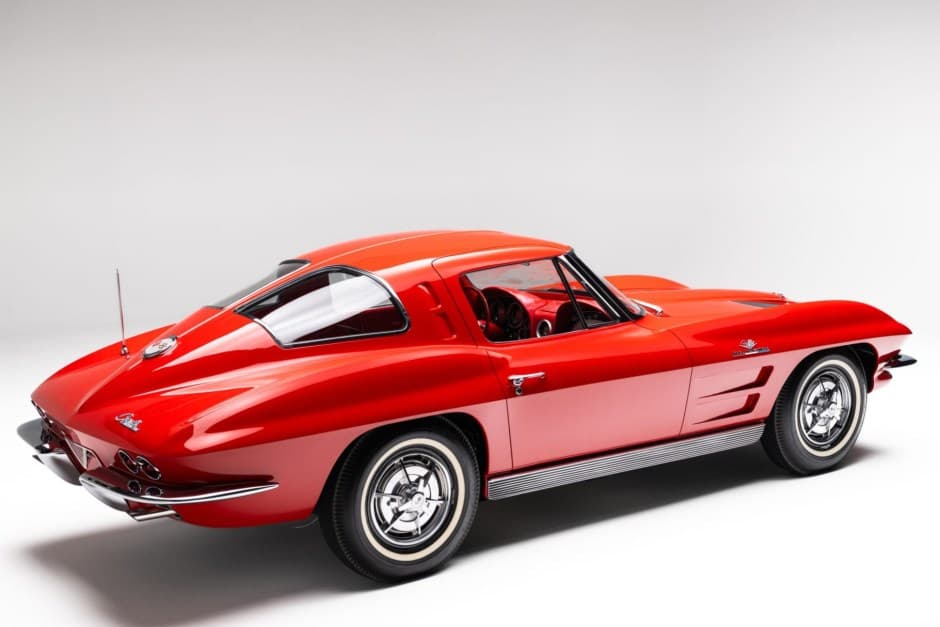 1963 Chevrolet Corvette C2 sold for $218,000