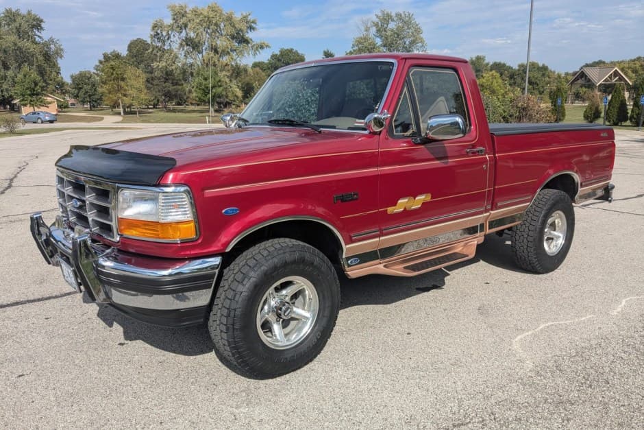 1995 Ford F-Series 1992-1997 sold for $19,500
