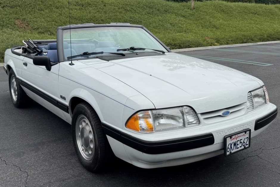 1988 Ford Fox-Body Mustang sold for $7,800