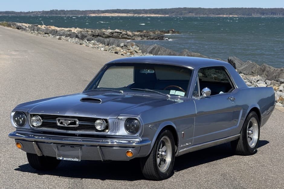 1966 Ford Mustang 1964.5-1966 sold for $18,500