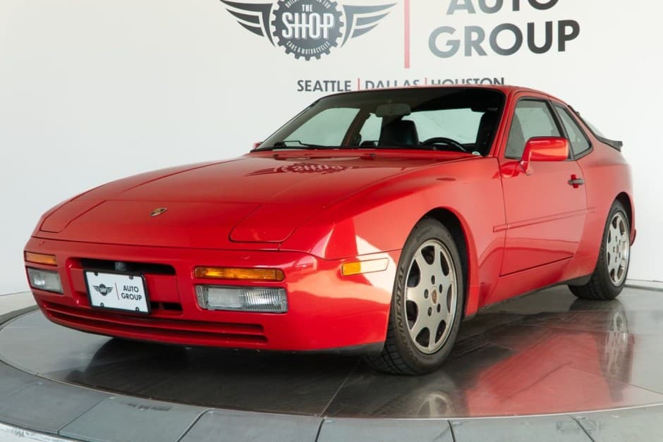 1989 Porsche 944 Turbo sold for $20,000