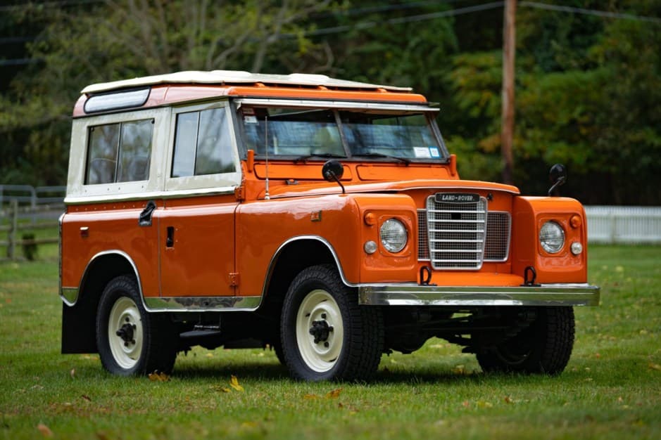 1973 Land Rover Series 88 sold for $21,000