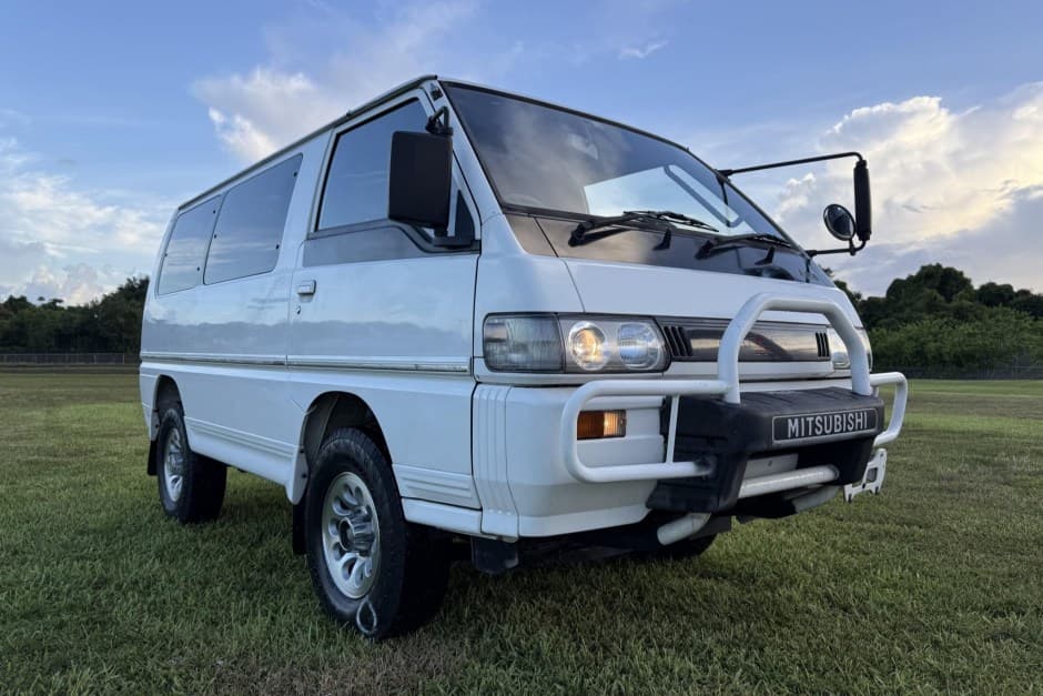 1990 Mitsubishi Delica sold for $15,000