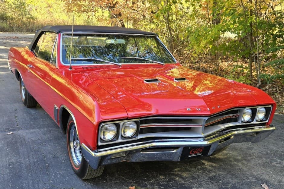 1967 Buick Skylark sold for $31,000