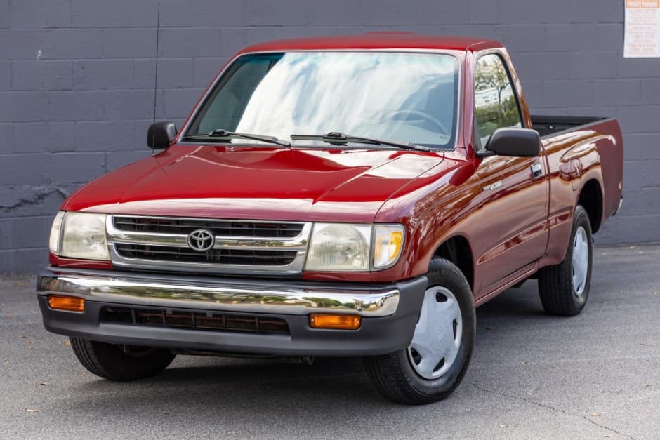 1998 Toyota Tacoma (N1X0 1995-2005) sold for $14,500