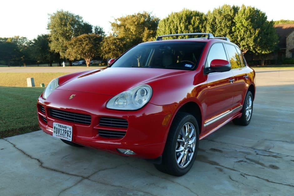 2006 Porsche 955/957 Cayenne (2003-2010) sold for $11,000