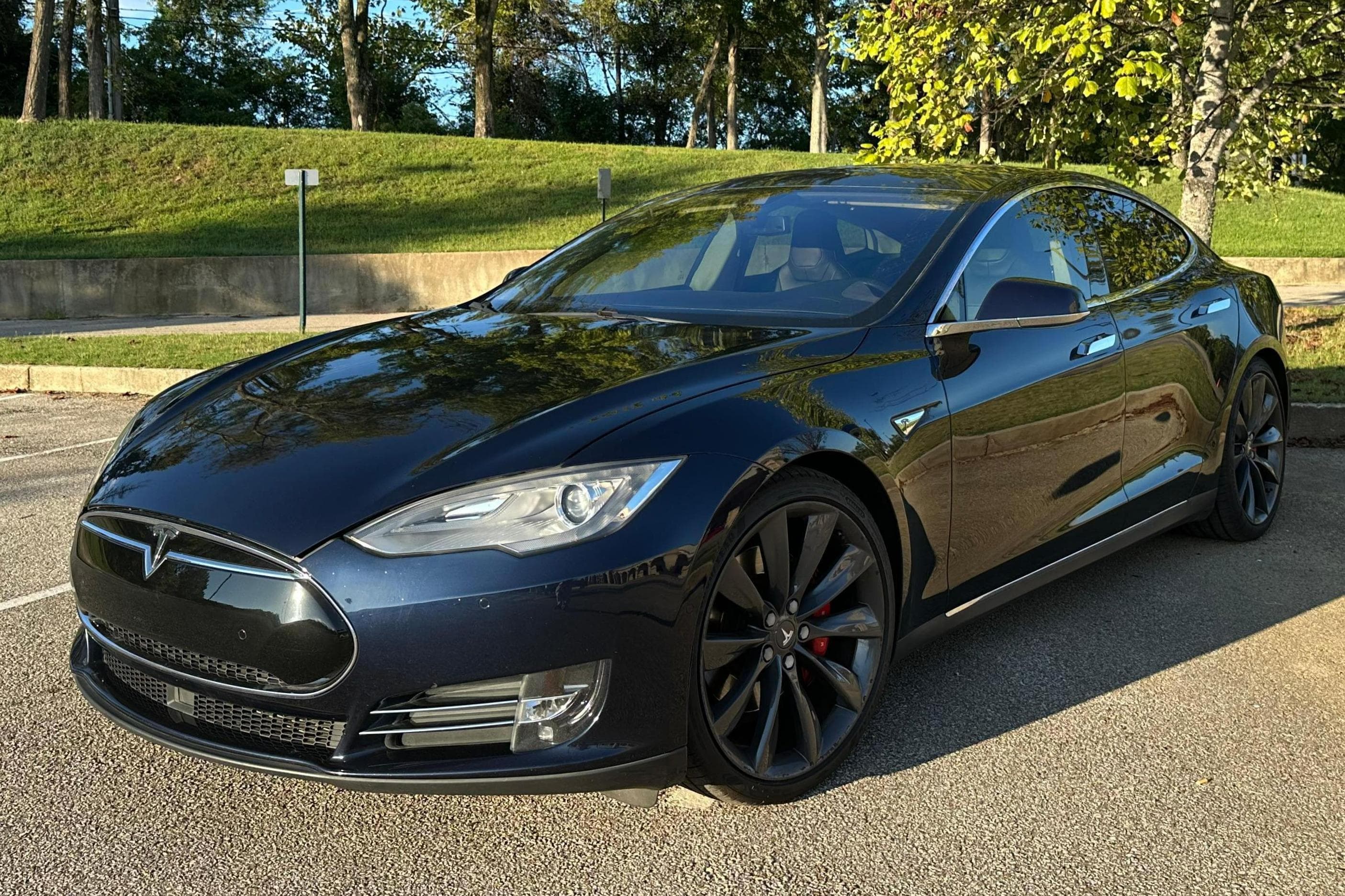 2014 Tesla Model S sold for $25,000