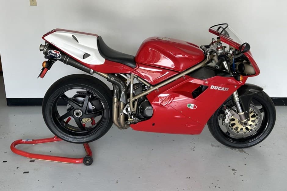1998 Ducati 916 sold for $15,000