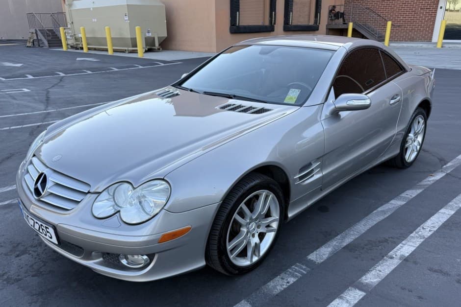 2007 Mercedes-Benz R230 SL sold for $7,500
