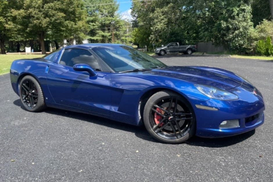 2007 Chevrolet Corvette C6 Coupe sold for $17,750