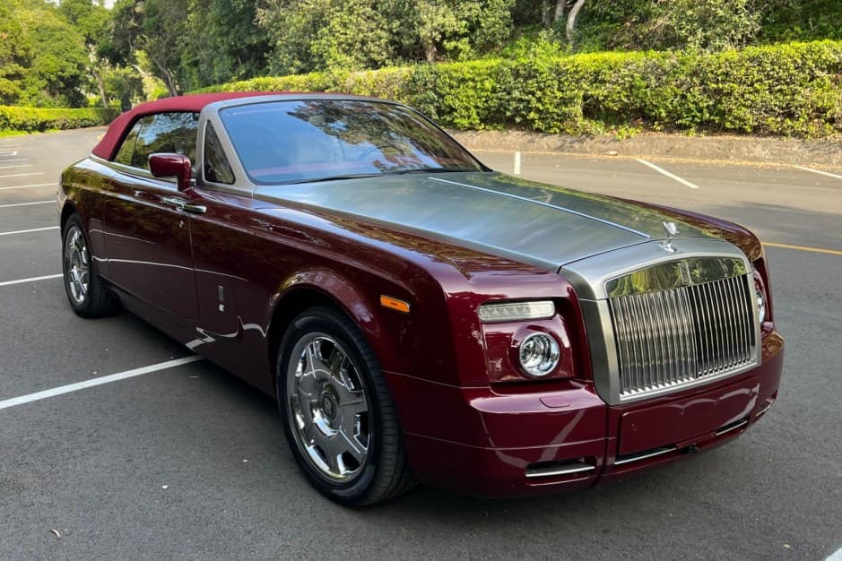 2009 Rolls-Royce Phantom Coupe & Drophead Coupe sold for $191,000